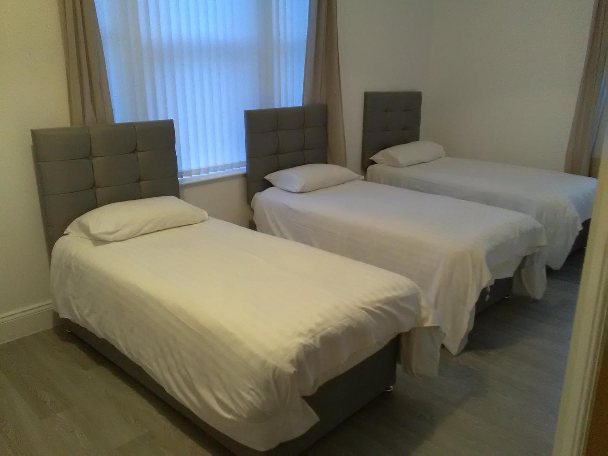 Clifton Hotel Newcastle Room photo
