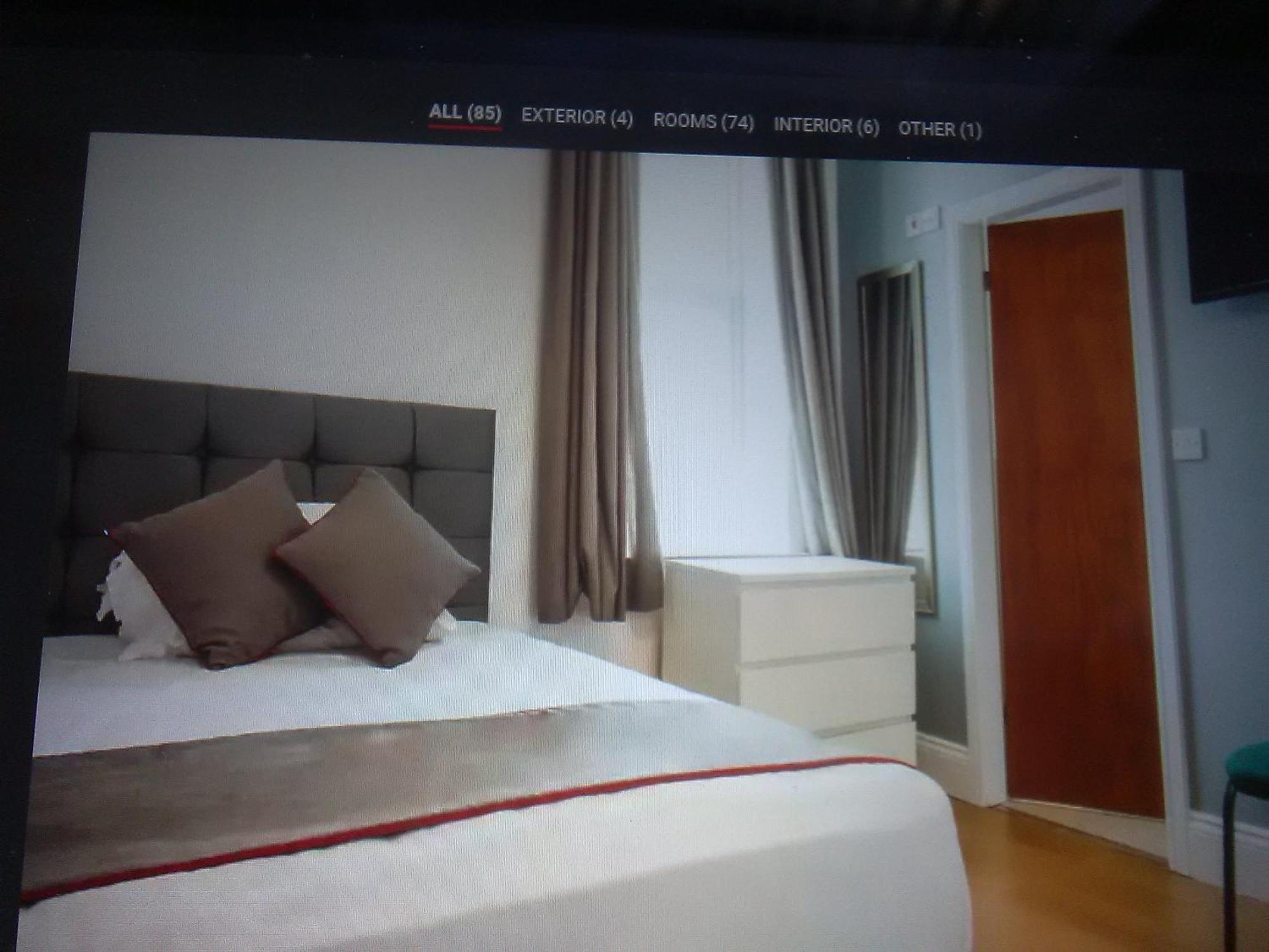 Clifton Hotel Newcastle Room photo