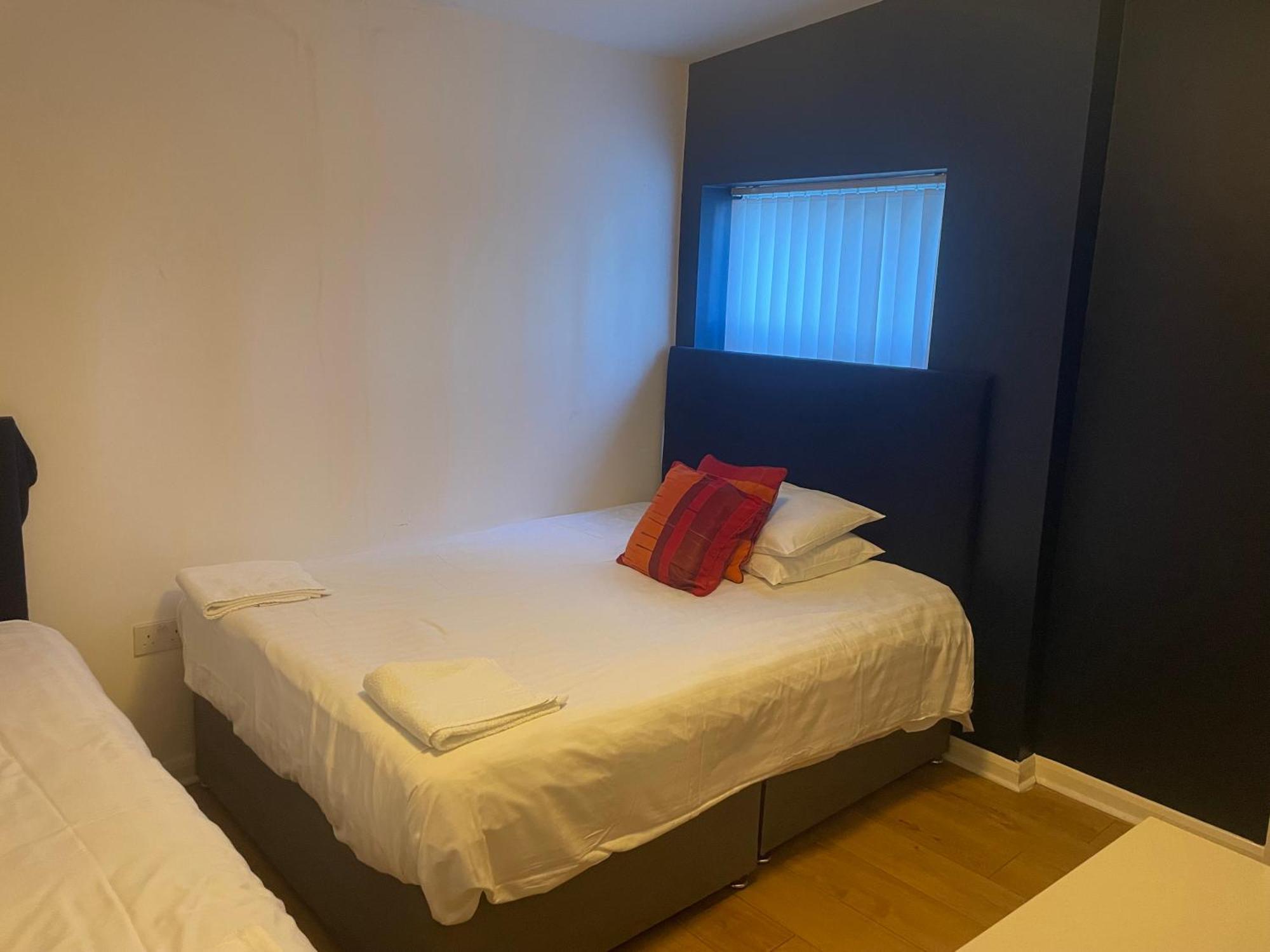 Clifton Hotel Newcastle Room photo